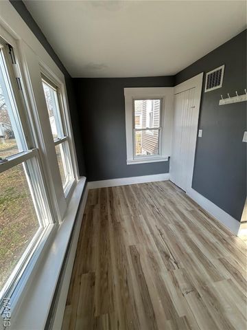 809 N Florissant Road, Ferguson, MO 63135