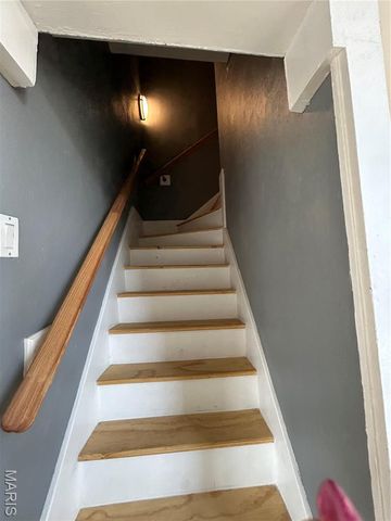 809 N Florissant Road, Ferguson, MO 63135