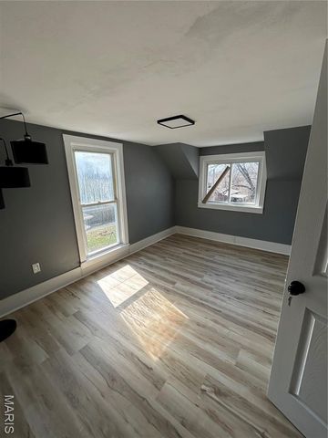 809 N Florissant Road, Ferguson, MO 63135