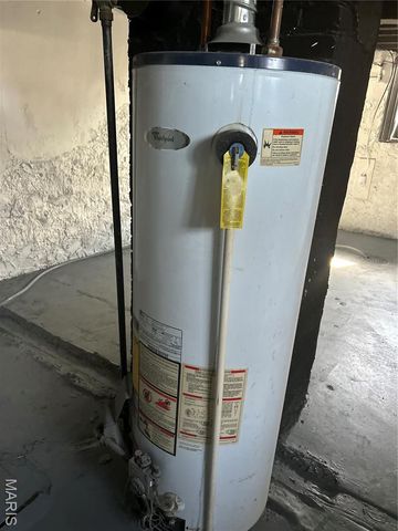 809 N Florissant Road, Ferguson, MO 63135