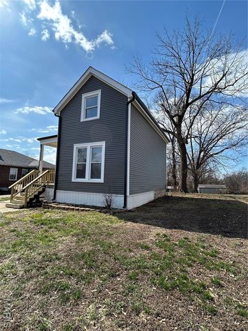 809 N Florissant Road, Ferguson, MO 63135