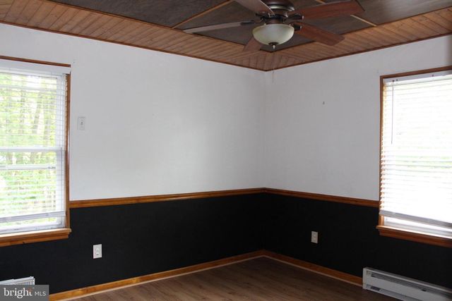 44 EDINSHIRE RD, Sicklerville, NJ 08081
