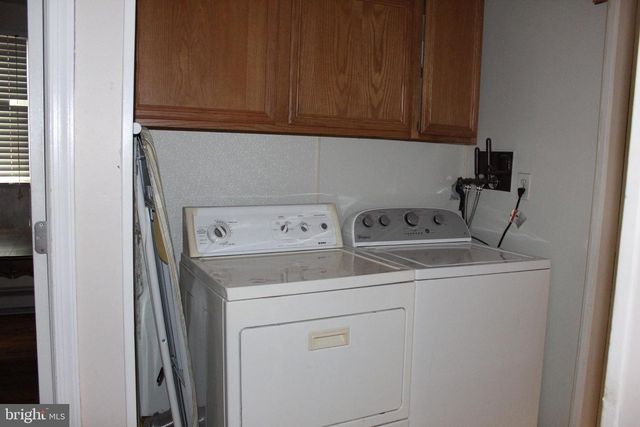 44 EDINSHIRE RD, Sicklerville, NJ 08081