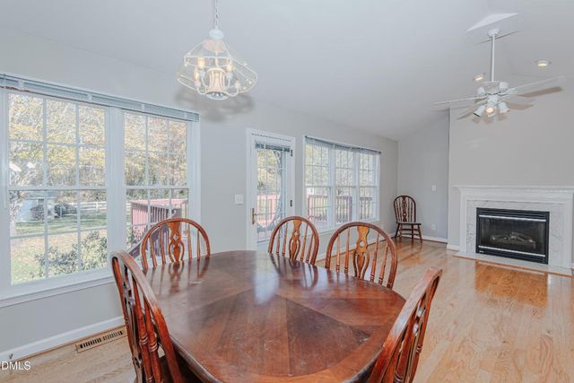 1121 Ravenwood Drive, Graham, NC 27253