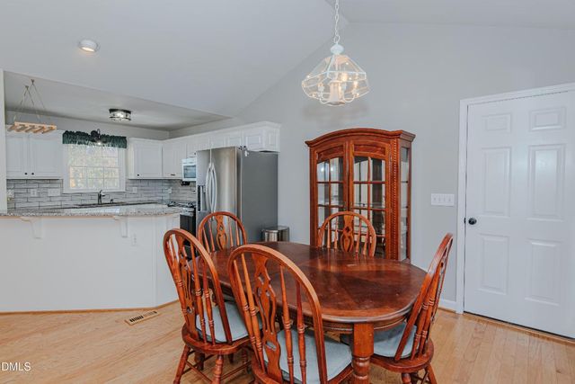 1121 Ravenwood Drive, Graham, NC 27253