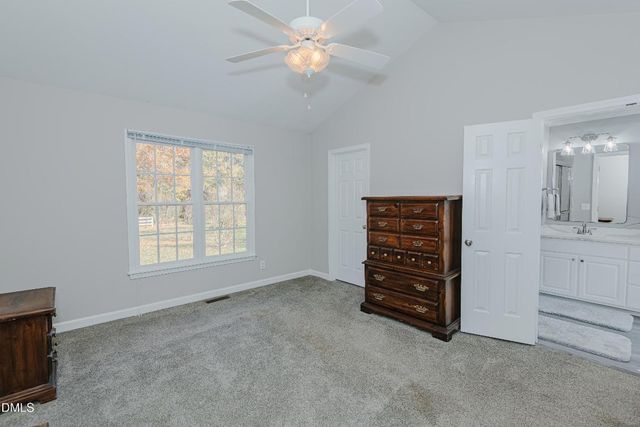 1121 Ravenwood Drive, Graham, NC 27253