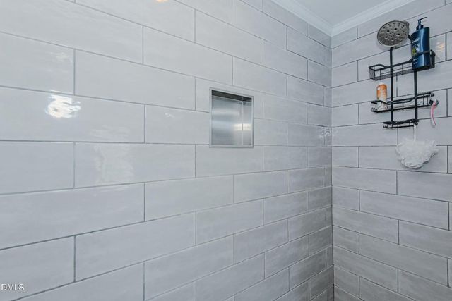 1121 Ravenwood Drive, Graham, NC 27253