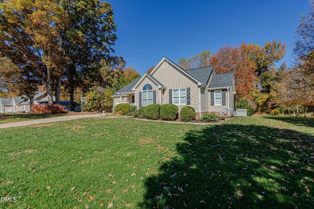 1121 Ravenwood Drive, Graham, NC 27253