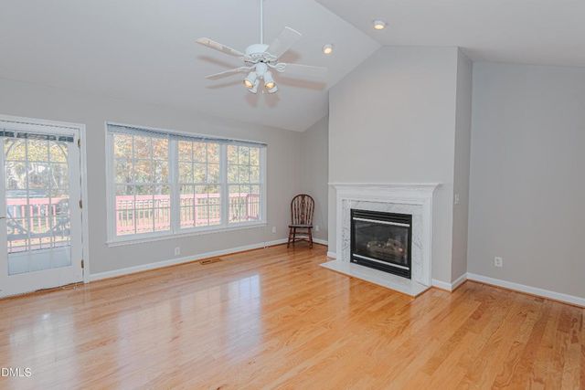 1121 Ravenwood Drive, Graham, NC 27253