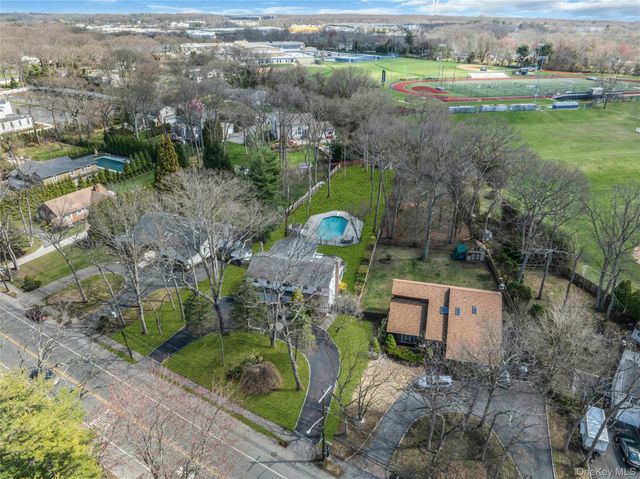 132 Washington Avenue, Plainview, NY 11803