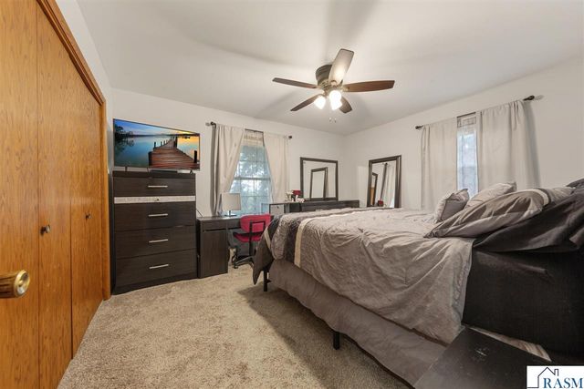 40499 520th Street, North Mankato, MN 56003