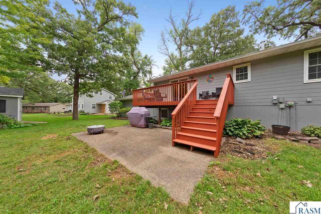 40499 520th Street, North Mankato, MN 56003