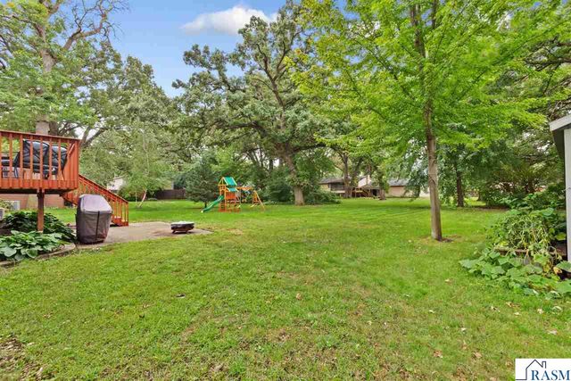 40499 520th Street, North Mankato, MN 56003