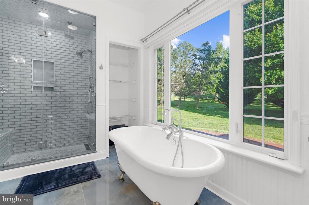 Image 18 of property listing at 24274 WATERVIEW DR, Worton, MD 21678