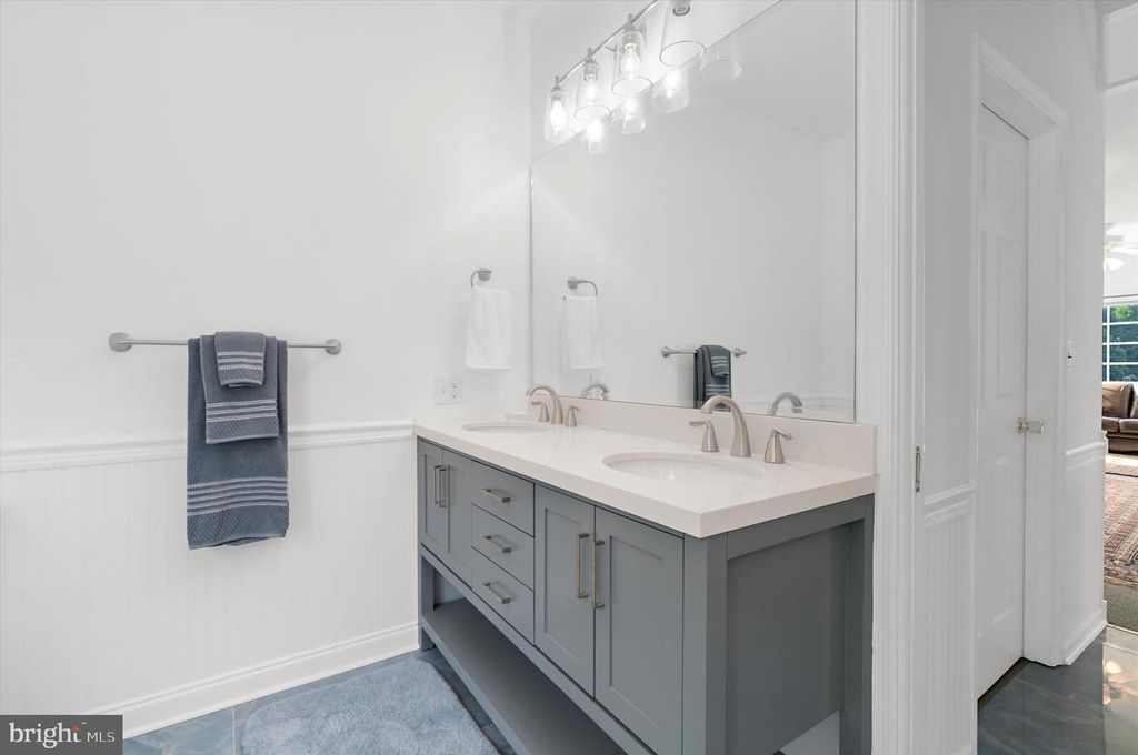 Image 20 of property listing at 24274 WATERVIEW DR, Worton, MD 21678