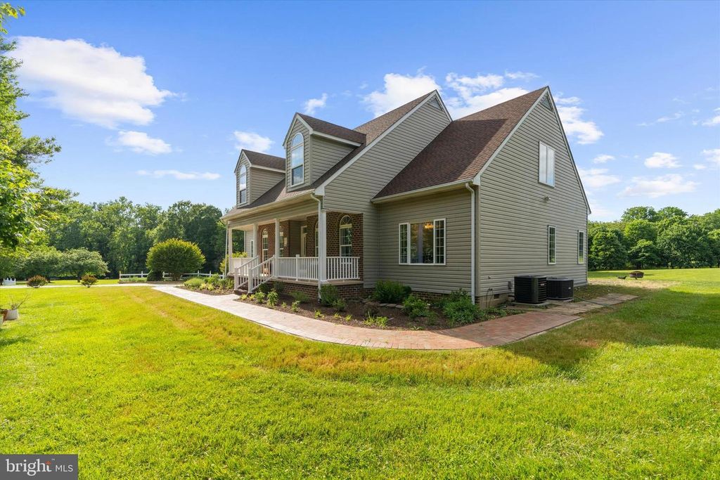 Image 3 of property listing at 24274 WATERVIEW DR, Worton, MD 21678