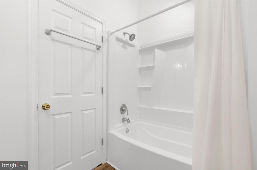 Image 33 of property listing at 24274 WATERVIEW DR, Worton, MD 21678