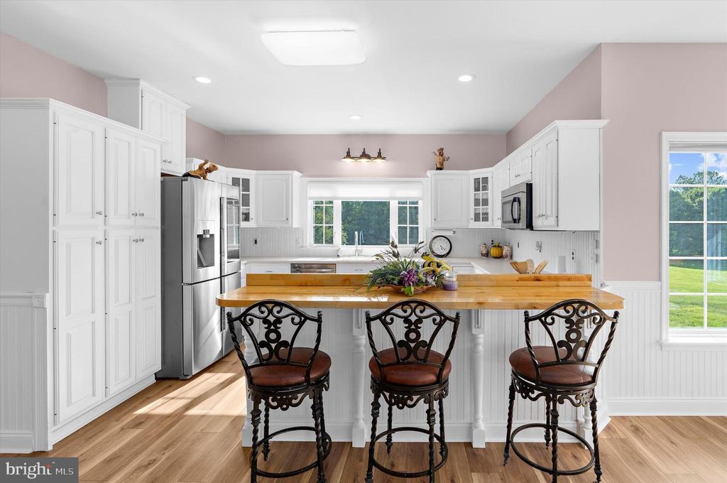 Image 8 of property listing at 24274 WATERVIEW DR, Worton, MD 21678