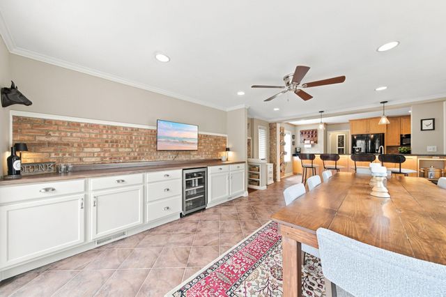 1715 Preston Lane, Hopkins, MN 55343