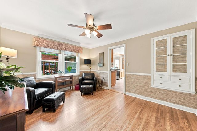 1715 Preston Lane, Hopkins, MN 55343