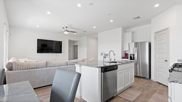 3521 Rockefeller Road, Texas City, TX 77591