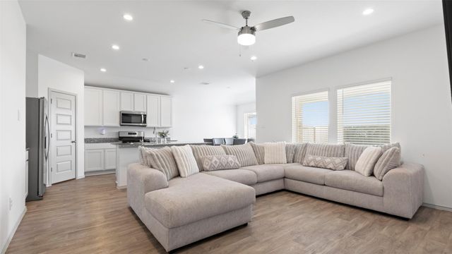 3521 Rockefeller Road, Texas City, TX 77591