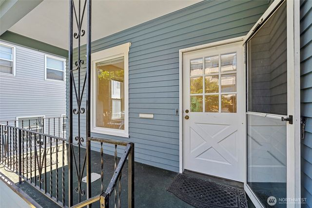 2407 NW 60th Street, Seattle, WA 98107