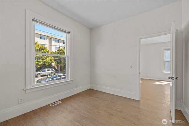 2407 NW 60th Street, Seattle, WA 98107