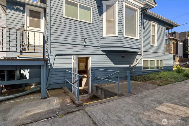 2407 NW 60th Street, Seattle, WA 98107