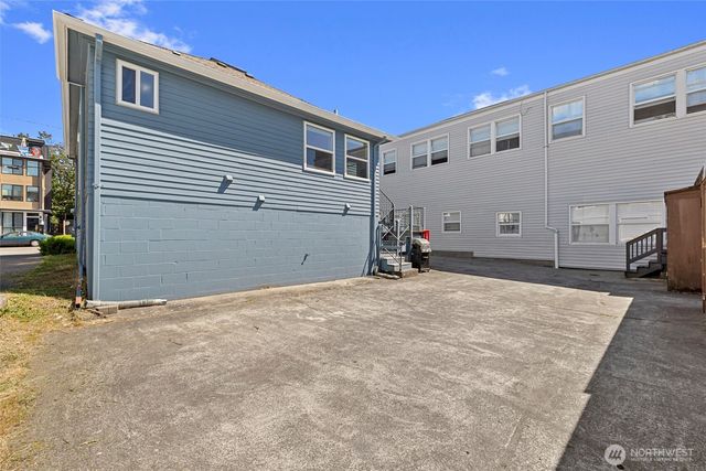 2407 NW 60th Street, Seattle, WA 98107