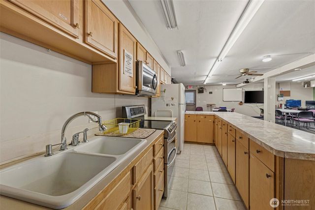 2407 NW 60th Street, Seattle, WA 98107