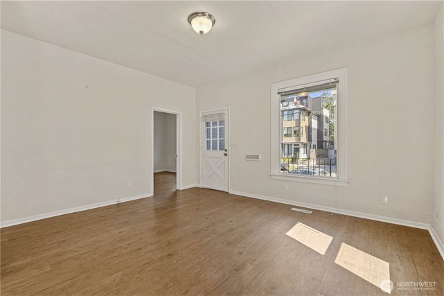 2407 NW 60th Street, Seattle, WA 98107