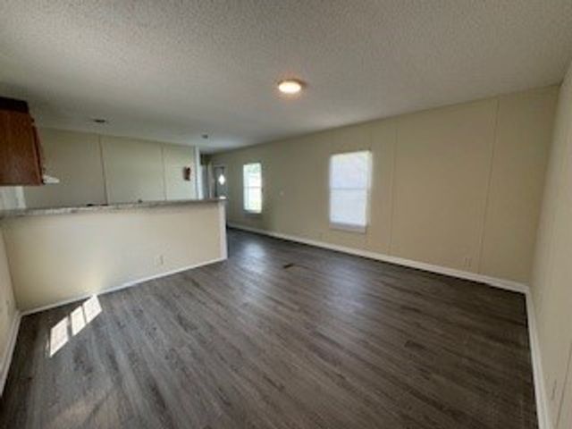 815 Monroe Ln, Oak Grove, KY 42262