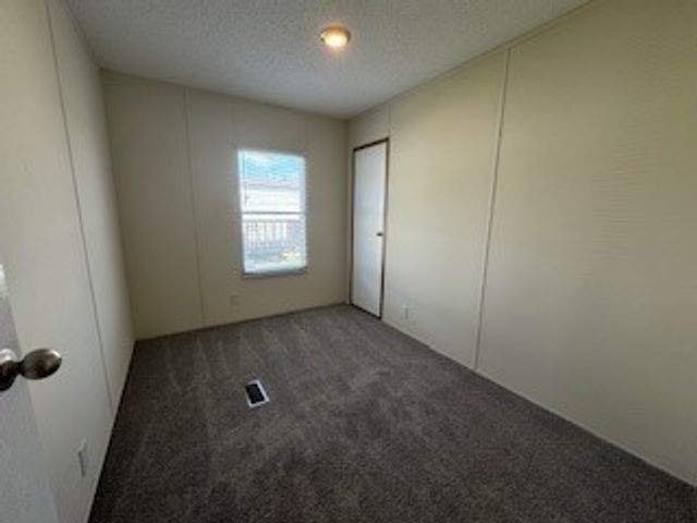 815 Monroe Ln, Oak Grove, KY 42262