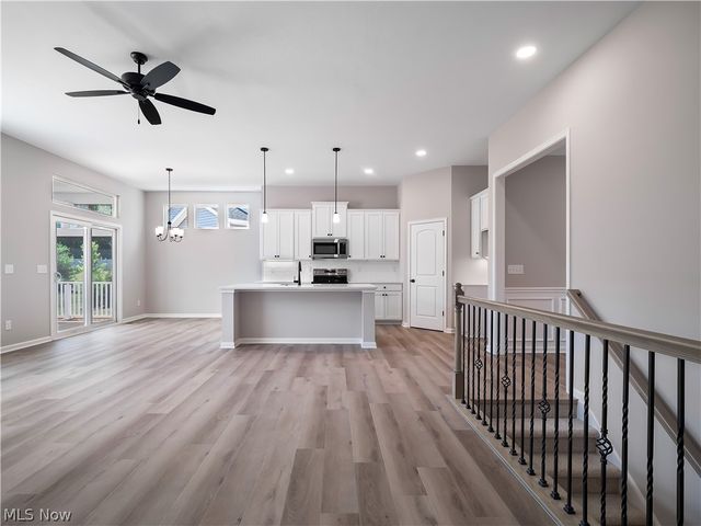 14633 Baywood Lane, Strongsville, OH 44136