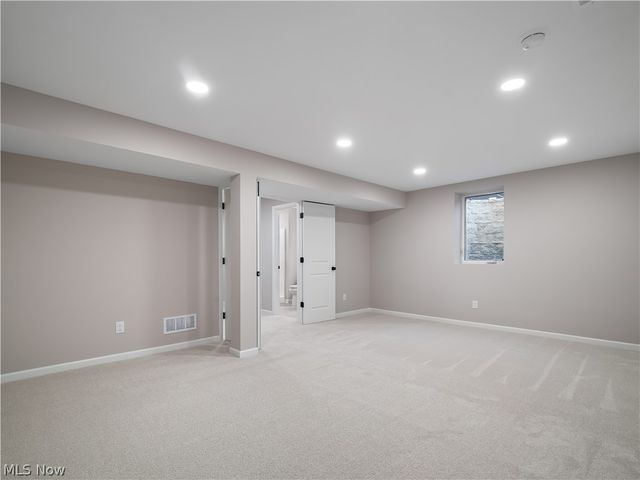 14633 Baywood Lane, Strongsville, OH 44136