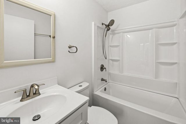 9 PAYNE LN, Amissville, VA 20106