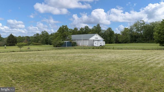 9 PAYNE LN, Amissville, VA 20106