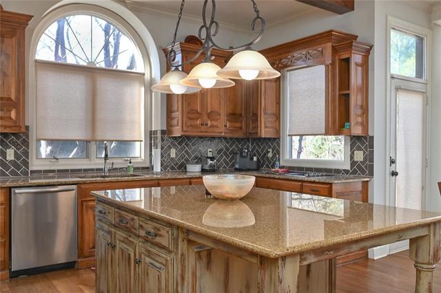14500 Perry Street, Overland Park, KS 66221