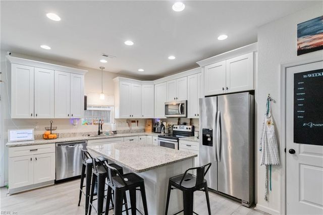 3824 Nansemond PW, Suffolk, VA 23435