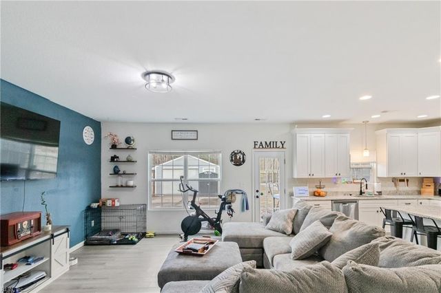 3824 Nansemond PW, Suffolk, VA 23435