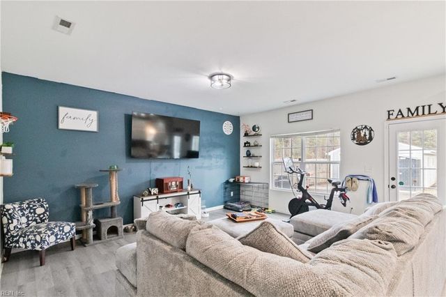 3824 Nansemond PW, Suffolk, VA 23435