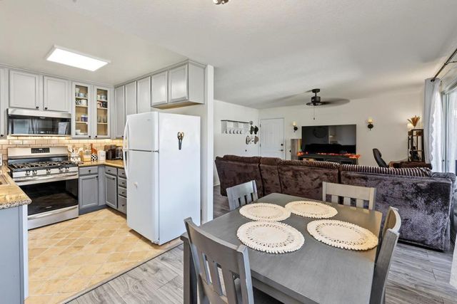 514 Calle Montecito 78, Oceanside, CA 92057