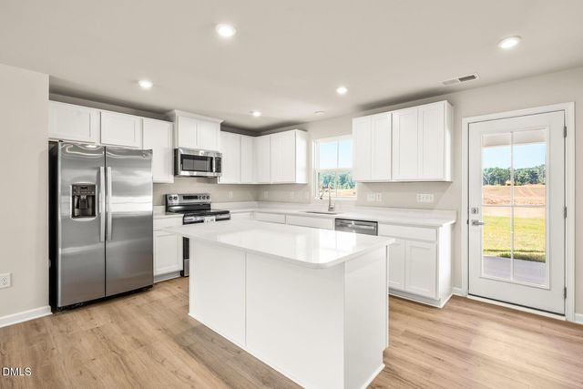422 Rosewood Drive, Sanford, NC 27330