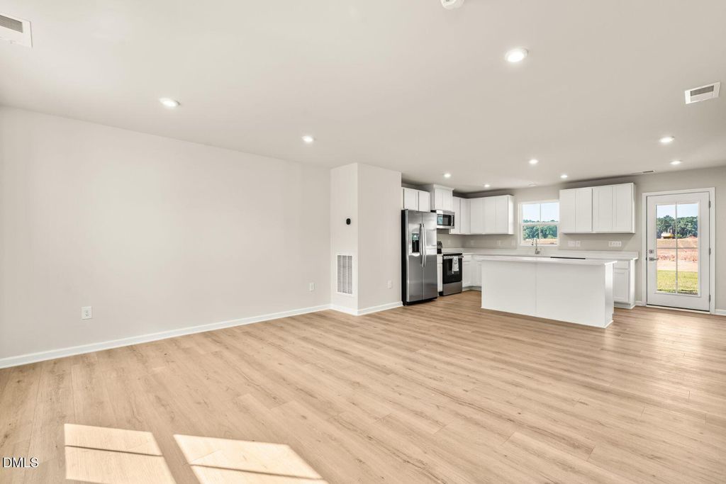 422 Rosewood Drive, Sanford, NC 27330