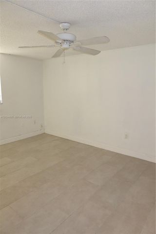 10835 SW 112th Avenue 113, Miami, FL 33176