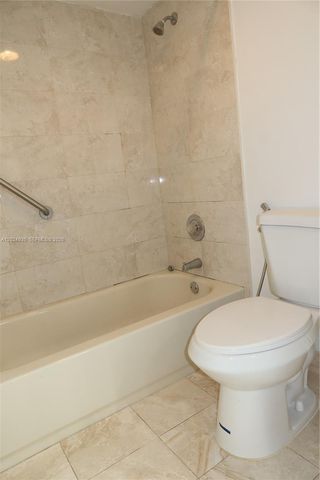 10835 SW 112th Avenue 113, Miami, FL 33176