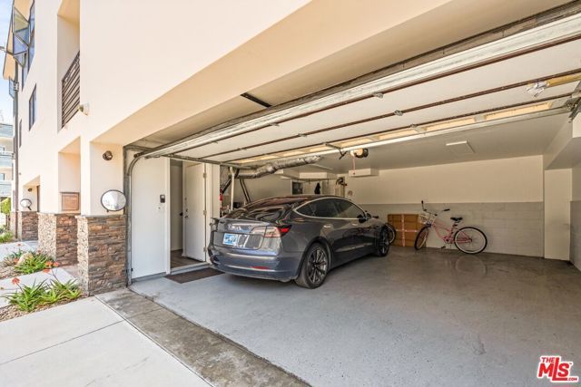 10 26th Avenue, Los Angeles, CA 90291