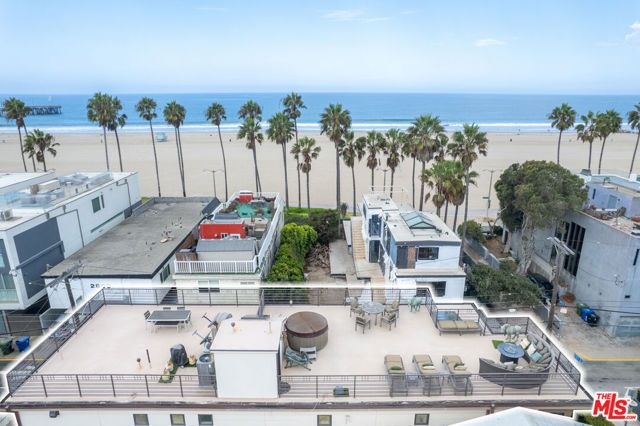 10 26th Avenue, Los Angeles, CA 90291