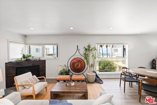 10 26th Avenue, Los Angeles, CA 90291